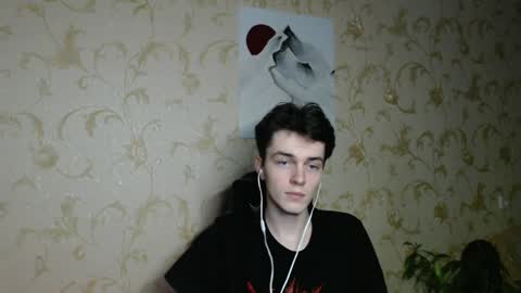 Snapshot of xtraqqq chatting on April 26, 8:17 pm traqqq online show from April 26, 8:17 pm
