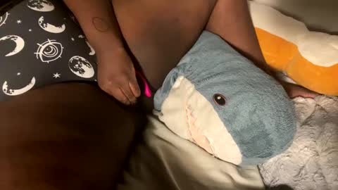 Snapshot of xunrichkitschbitchx chatting on December 15, 7:02 am Syd online show from December 15, 7:02 am