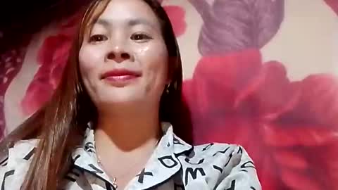 Snapshot of xuxulove00 chatting on December 15, 12:09 pm xuxulove00 online show from December 15, 12:09 pm