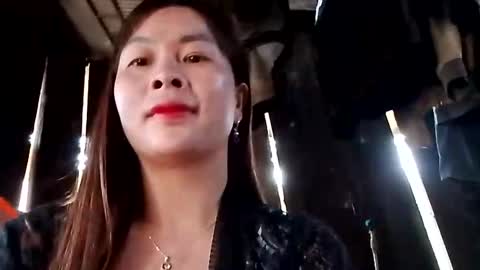 Snapshot of xuxulove00 chatting on May 6, 1:14 am xuxulove00 online show from May 6, 1:14 am