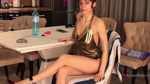 Snapshot of xwithy chatting on March 21, 12:54 pm FrancyStepmom and YStepson INTERESTED IN A GIRL-GIRL COLLABORATION TEXT ME HERE or INSTAGRAM online show from March 21, 12:54 pm