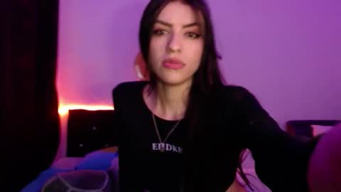 Snapshot of xx_johnson_xx chatting on September 30, 10:31 am VALE online show from September 30, 10:31 am