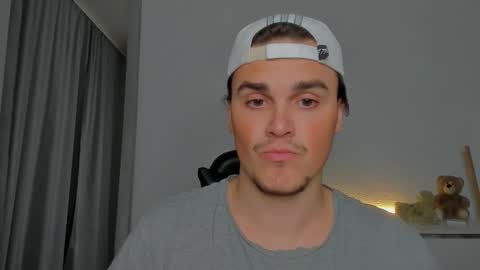 raul online show from October 14, 1:50 am