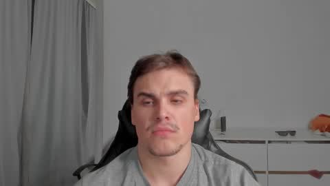 raul online show from March 8, 2:04 am