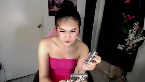 Snapshot of xxbeatrice69xx chatting on November 4, 6:34 am Xxbeatrice69Xx online show from November 4, 6:34 am