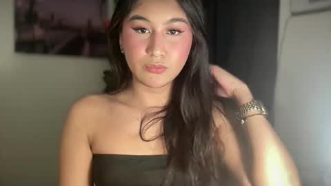 Snapshot of xxbeatrice69xx chatting on March 1, 10:23 pm Xxbeatrice69Xx online show from March 1, 10:23 pm