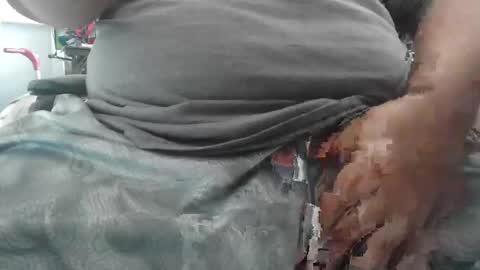 xxdadbod4ladiesxx online show from March 3, 6:03 pm