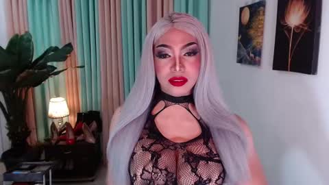 xxeroticdhaliaxx online show from December 21, 2:19 am