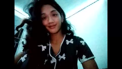 Snapshot of xxgoddessofsatisfactionxx chatting on November 8, 7:12 pm Sophie online show from November 8, 7:12 pm