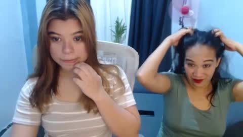 Snapshot of xxhotpinayxx610495 chatting on December 6, 5:42 am Sheyn Coleen online show from December 6, 5:42 am