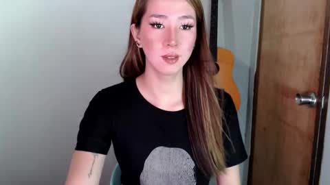 Snapshot of xxinnocentbellaxx chatting on December 9, 8:54 pm Dyanna Zulla online show from December 9, 8:54 pm