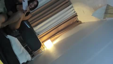 xxjasminfoxxx online show from December 4, 6:16 pm