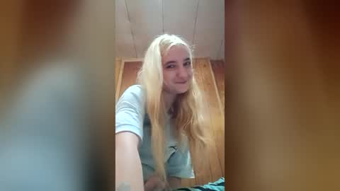 Snapshot of xxjessiebugxx chatting on June 29, 5:14 am xxjessiebugxx online show from June 29, 5:14 am