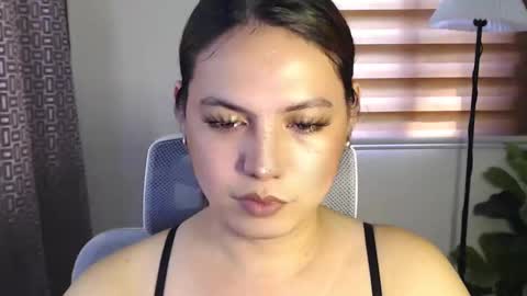 Snapshot of xxjulielovesyouxx chatting on January 10, 6:31 am July online show from January 10, 6:31 am