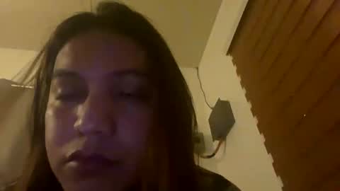 Snapshot of xxjulielovesyouxx chatting on November 1, 1:35 pm July online show from November 1, 1:35 pm