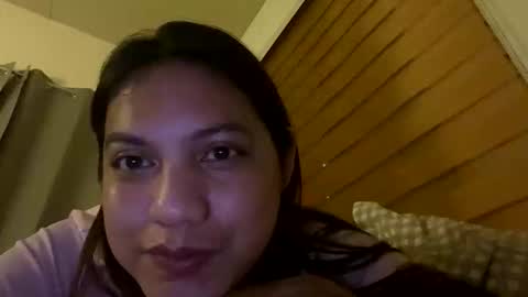 Snapshot of xxjulielovesyouxx chatting on November 4, 5:45 pm July online show from November 4, 5:45 pm