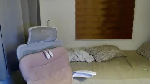 Snapshot of xxjulielovesyouxx chatting on November 15, 2:46 pm July online show from November 15, 2:46 pm