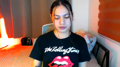Snapshot of xxjulielovesyouxx chatting on July 29, 1:20 pm July online show from July 29, 1:20 pm