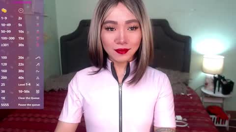 Snapshot of xxkagura_hugecock_69xx chatting on December 31, 11:17 pm Kagura online show from December 31, 11:17 pm