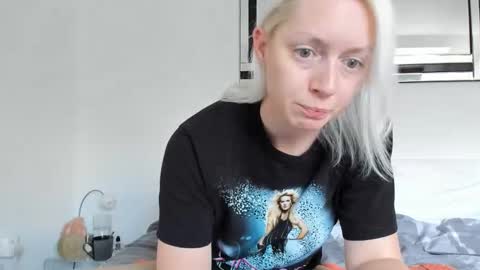 Snapshot of xxkimber_bentonxx chatting on October 21, 2:51 pm  Next online Monday to Friday 10am till 2pm UK time online show from October 21, 2:51 pm