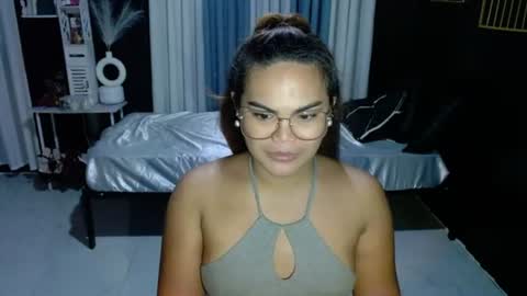 Snapshot of xxkylie_smithxx chatting on June 18, 10:09 am Kylie Smith online show from June 18, 10:09 am