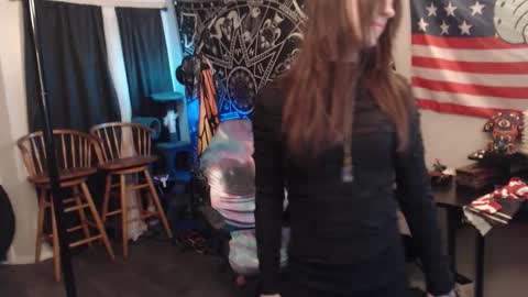 Lilith online show from October 25, 3:36 am