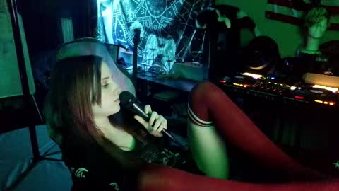 Lilith online show from April 28, 2:27 am