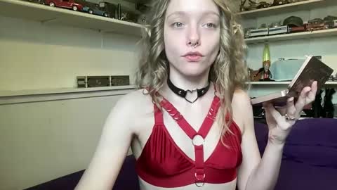 Snapshot of xxloveanastasia chatting on September 12, 5:02 pm LoveAnastasia online show from September 12, 5:02 pm