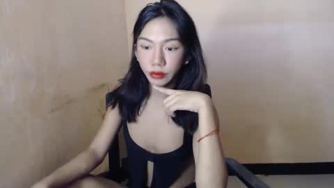 Snapshot of xxluv_jenxx chatting on December 22, 1:02 am xxluv_jenxx online show from December 22, 1:02 am