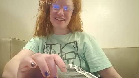 Snapshot of xxmariebliss chatting on May 4, 12:34 pm xxmariebliss online show from May 4, 12:34 pm
