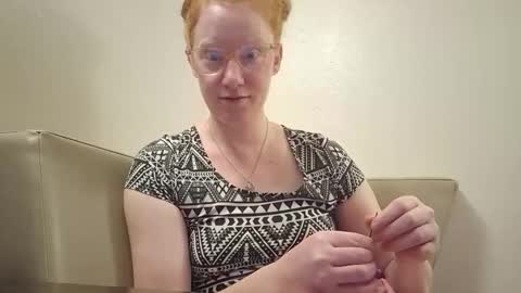 Snapshot of xxmariebliss chatting on May 18, 12:33 pm xxmariebliss online show from May 18, 12:33 pm
