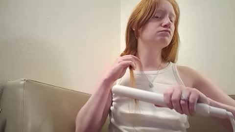 Snapshot of xxmariebliss chatting on May 29, 12:58 pm xxmariebliss online show from May 29, 12:58 pm