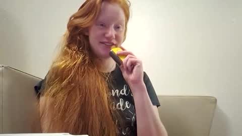 Snapshot of xxmariebliss chatting on May 30, 11:51 am xxmariebliss online show from May 30, 11:51 am