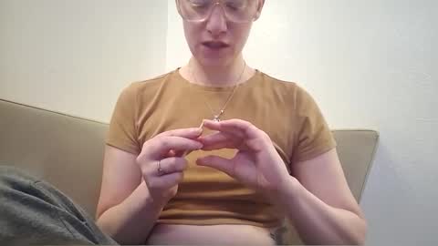 Snapshot of xxmariebliss chatting on June 2, 12:51 pm xxmariebliss online show from June 2, 12:51 pm