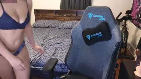 Snapshot of xxsexymami chatting on March 8, 4:38 am xxsexymami online show from March 8, 4:38 am