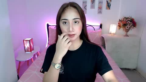 Pau Madrigal online show from December 5, 11:49 am