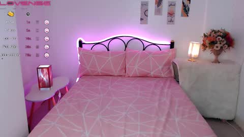 Pau Madrigal online show from December 17, 1:05 pm