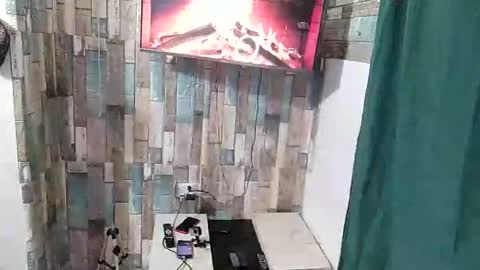 Snapshot of xxx13f2 chatting on October 20, 3:29 am xxx13f2 online show from October 20, 3:29 am