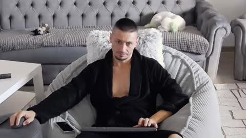 Snapshot of xxx_alejandro chatting on September 28, 6:41 am xxx_alejandro online show from September 28, 6:41 am