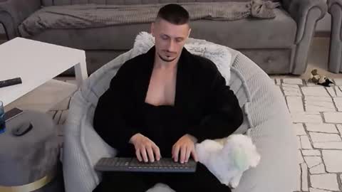 Snapshot of xxx_alejandro chatting on October 2, 8:05 pm xxx_alejandro online show from October 2, 8:05 pm