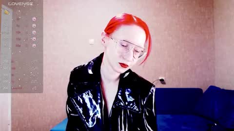 Snapshot of xxx_goddes_xxx chatting on February 13, 5:33 pm Andariel online show from February 13, 5:33 pm