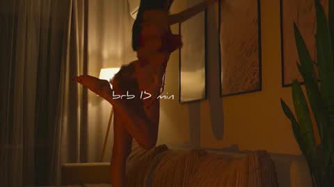 Snapshot of xxx_sunset chatting on February 3, 7:46 am Molly online show from February 3, 7:46 am