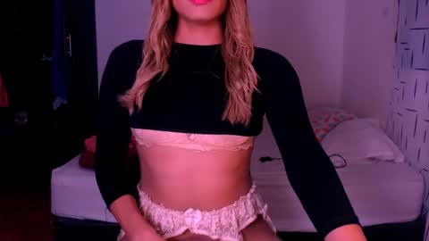 Chiara online show from February 1, 12:40 am