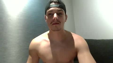 xxxbeastboi online show from March 15, 9:43 pm