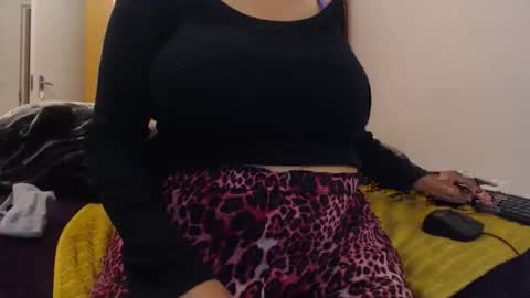 Ayanda online show from November 7, 10:04 am