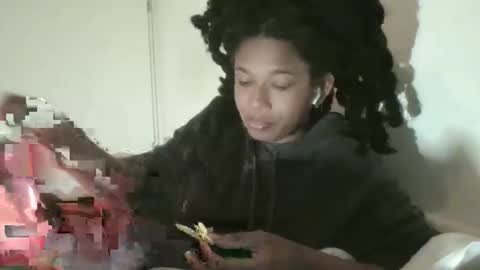 Snapshot of xxxdanidoomsdayxxx chatting on April 8, 8:42 pm Danielle online show from April 8, 8:42 pm