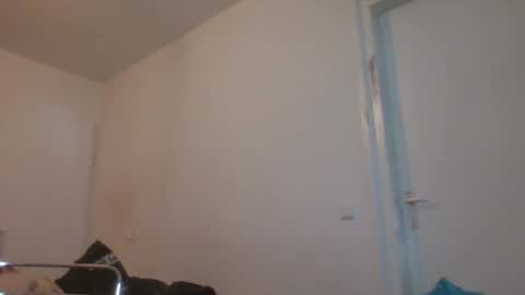 Snapshot of xxxdanidoomsdayxxx chatting on April 10, 5:28 pm Danielle online show from April 10, 5:28 pm