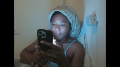 Snapshot of xxxdanidoomsdayxxx chatting on April 12, 7:30 pm Danielle online show from April 12, 7:30 pm