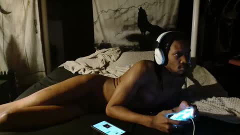 xxxjrstrokesxxx online show from December 1, 12:54 pm