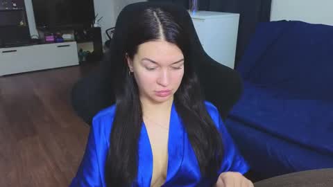 Snapshot of xxxkleoxxx chatting on February 13, 8:05 pm Alisa online show from February 13, 8:05 pm